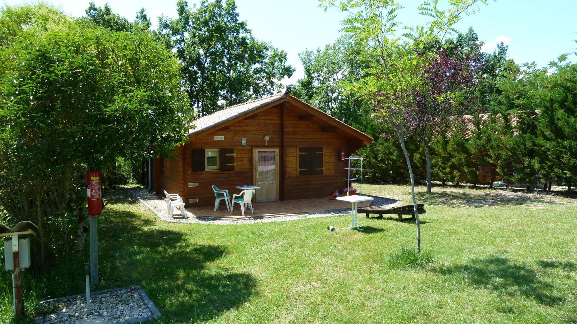 Camping Fontaine Du Roc Hostal Devillac Habitación foto